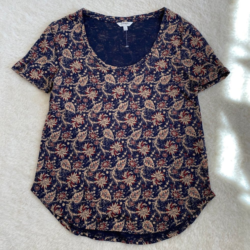 Lucky Brand, NWOT, Women's Top, Floral Printed Tee, Short Sleeve Size Small